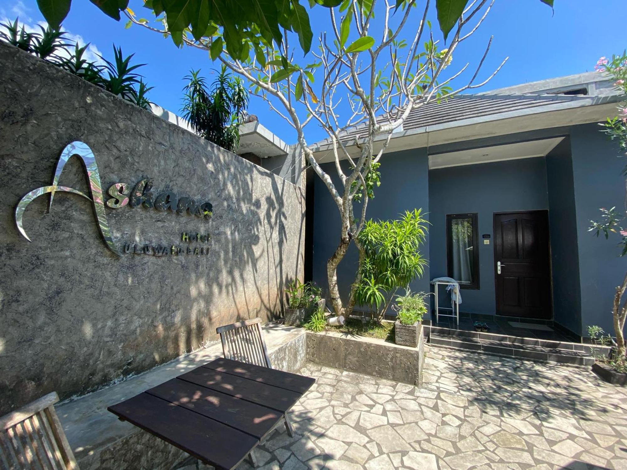 Ashana Hotel Uluwatu Exterior foto